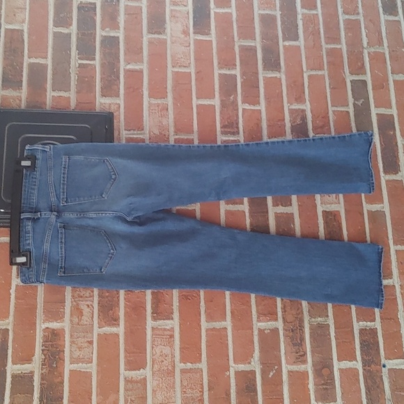 Old Navy Mid Rise Kicker Boot Cut Jeans Size 6 - Picture 2 of 5